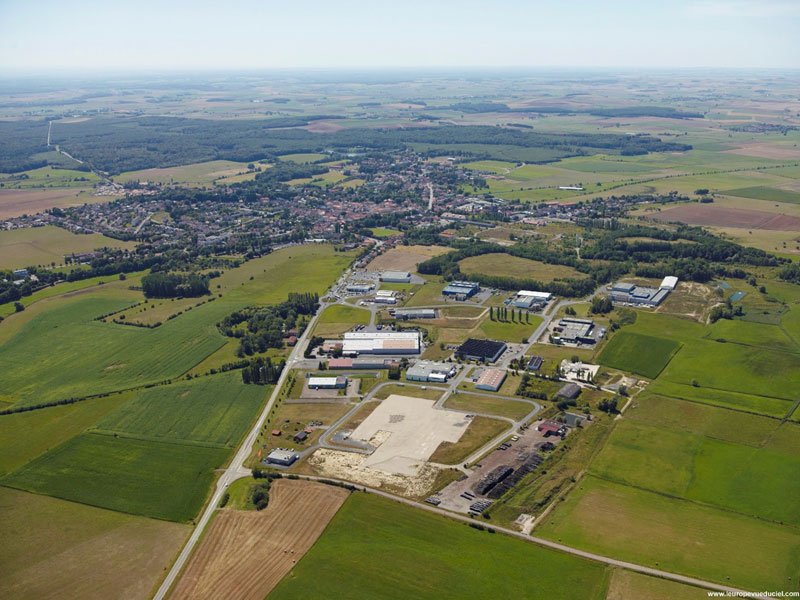 Vue aérienne de la zone d'activités de Dieuze